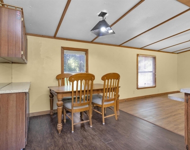 1001 County Line Road B Road - Photo Thumbnail 2