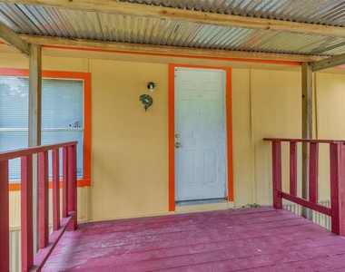 1001 County Line Road B Road - Photo Thumbnail 17
