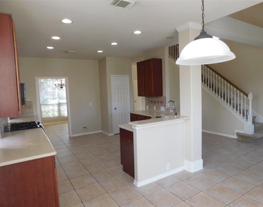 2511 Sunlight Lane - Photo Thumbnail 5
