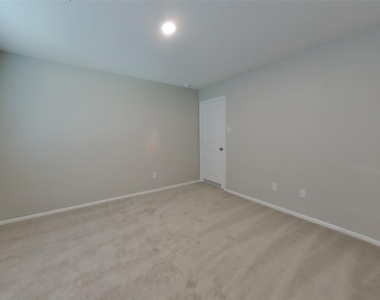 18613 Rosehill Prairie Drive - Photo Thumbnail 13