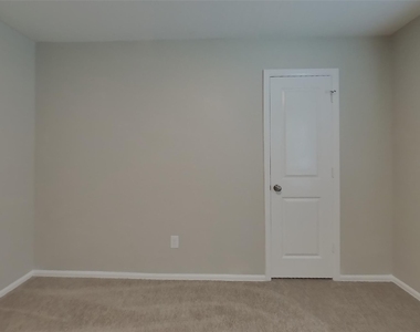 18613 Rosehill Prairie Drive - Photo Thumbnail 14