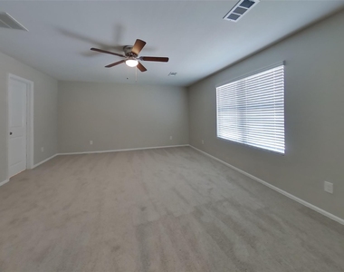 18613 Rosehill Prairie Drive - Photo Thumbnail 9