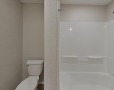 18613 Rosehill Prairie Drive - Photo Thumbnail 12