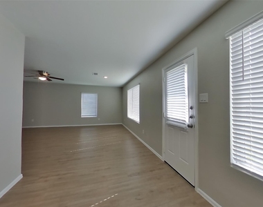 18613 Rosehill Prairie Drive - Photo Thumbnail 5