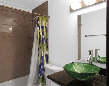2300 Augusta Drive - Photo Thumbnail 8