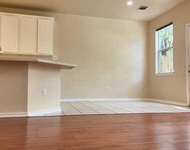 39 S Camellia Grove Circle - Photo Thumbnail 6