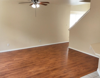 39 S Camellia Grove Circle - Photo Thumbnail 8