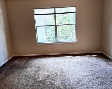 39 S Camellia Grove Circle - Photo Thumbnail 20