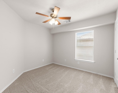 211 N Burberry Park Circle - Photo Thumbnail 28