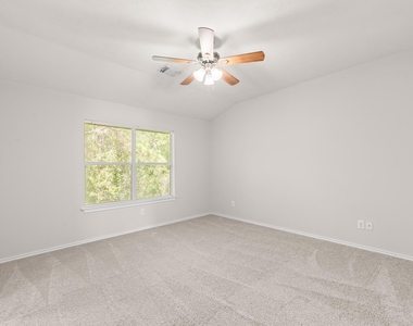 211 N Burberry Park Circle - Photo Thumbnail 32