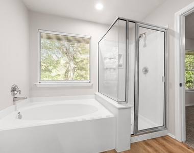 211 N Burberry Park Circle - Photo Thumbnail 34