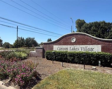 17439 Prospect Meadows Drive - Photo Thumbnail 2
