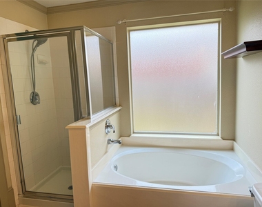 17439 Prospect Meadows Drive - Photo Thumbnail 9