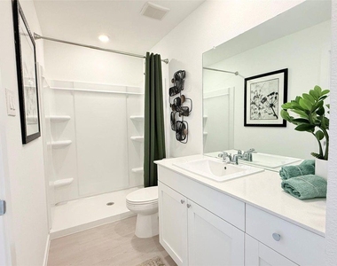 3606 Duplet Avenue - Photo Thumbnail 4