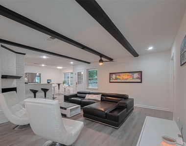 12602 Westleigh Drive - Photo Thumbnail 2