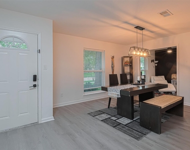 12602 Westleigh Drive - Photo Thumbnail 3