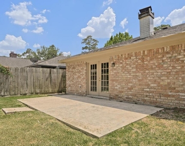 23906 Spring Towne Drive - Photo Thumbnail 17