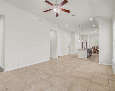 3834 Raintree Village Drive - Photo Thumbnail 7