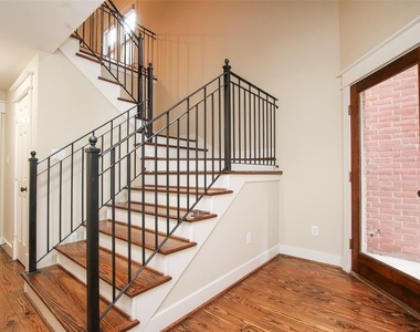 5006 Blossom Street - Photo Thumbnail 4