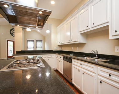 5006 Blossom Street - Photo Thumbnail 19