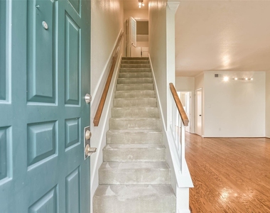 1201 Mcduffie Street - Photo Thumbnail 3