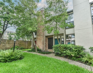 1201 Mcduffie Street - Photo Thumbnail 2