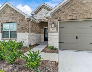 9903 Silverling Court - Photo Thumbnail 2