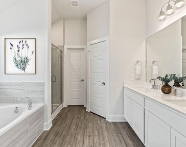 9903 Silverling Court - Photo Thumbnail 14