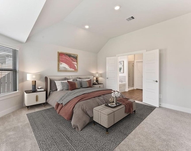 9903 Silverling Court - Photo Thumbnail 12