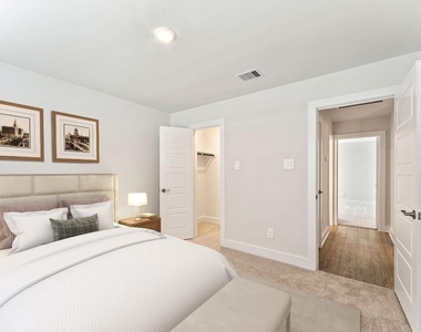 9903 Silverling Court - Photo Thumbnail 24