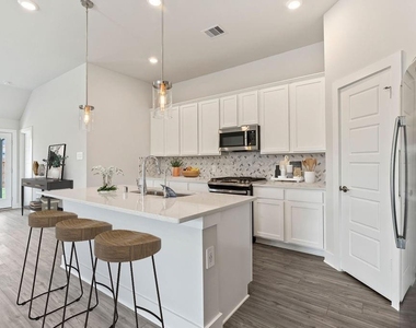 9903 Silverling Court - Photo Thumbnail 7