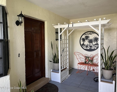 190 Seawind Drive - Photo Thumbnail 4