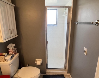 190 Seawind Drive - Photo Thumbnail 16