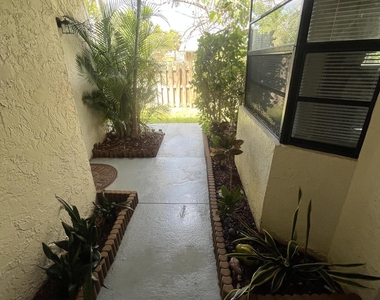 190 Seawind Drive - Photo Thumbnail 5