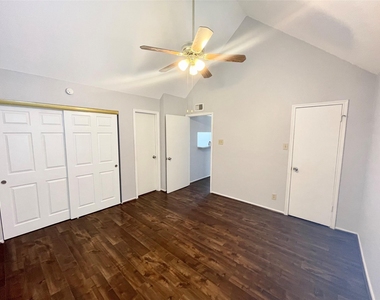14550 Fonmeadow Drive - Photo Thumbnail 9