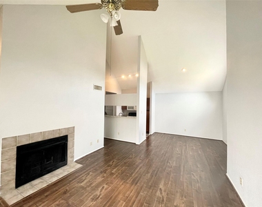 14550 Fonmeadow Drive - Photo Thumbnail 2