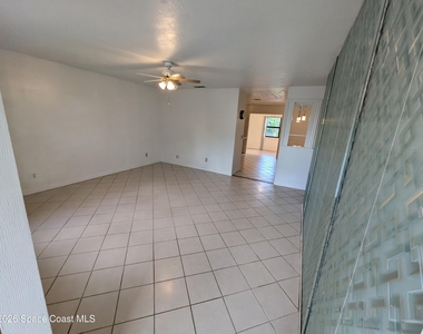 239 Americana Boulevard Nw - Photo Thumbnail 2