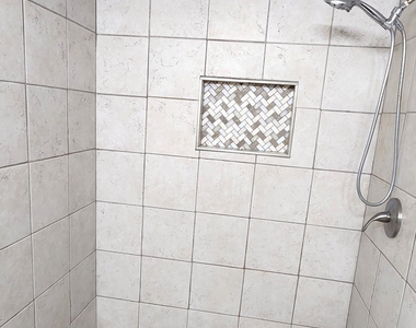 5901 Aires Avenue - Photo Thumbnail 15