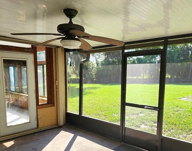 5901 Aires Avenue - Photo Thumbnail 19