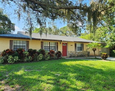5901 Aires Avenue - Photo Thumbnail 1