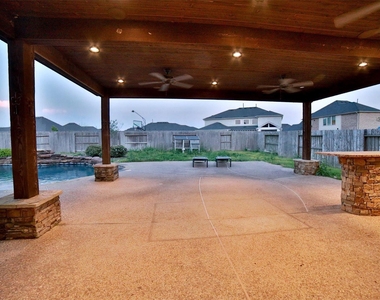 2403 Haven Hill Drive - Photo Thumbnail 7