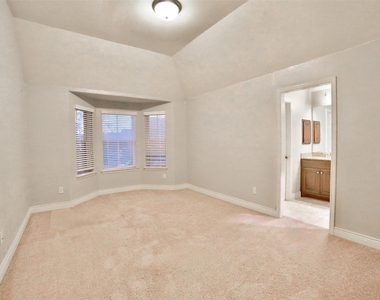 2403 Haven Hill Drive - Photo Thumbnail 31