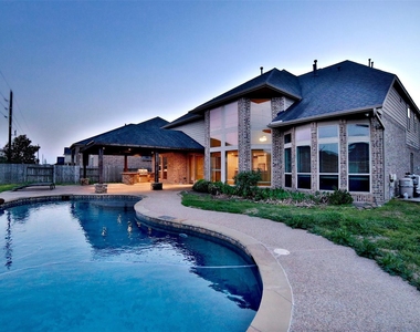 2403 Haven Hill Drive - Photo Thumbnail 4