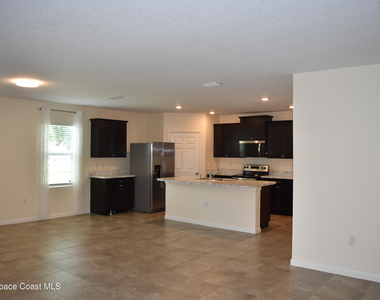 1579 Rachel Avenue Se - Photo Thumbnail 4