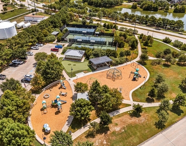 3815 Favor Forest Court - Photo Thumbnail 27