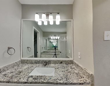 18426 Big Cypress Drive - Photo Thumbnail 14