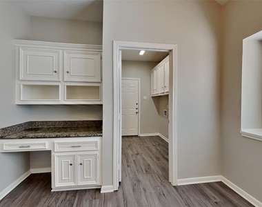 18426 Big Cypress Drive - Photo Thumbnail 4