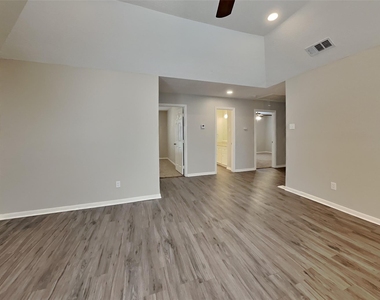 18426 Big Cypress Drive - Photo Thumbnail 16