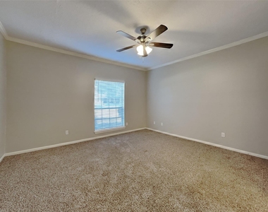 18426 Big Cypress Drive - Photo Thumbnail 7