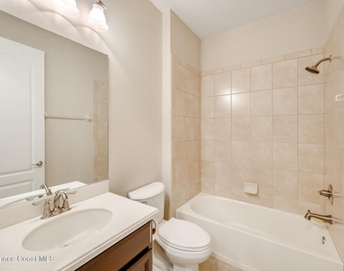 5748 Tamarac Drive - Photo Thumbnail 12